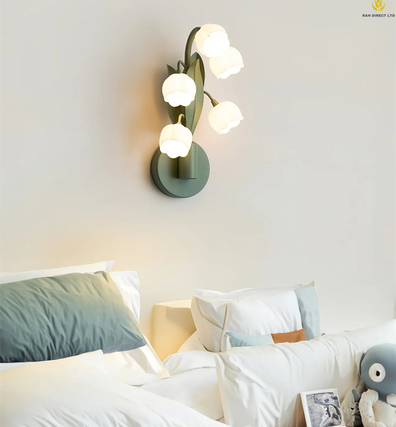 Andor Orchid Wall Lamp